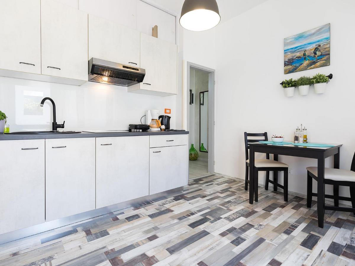 Design Apartment Novigrad Istria Buitenkant foto