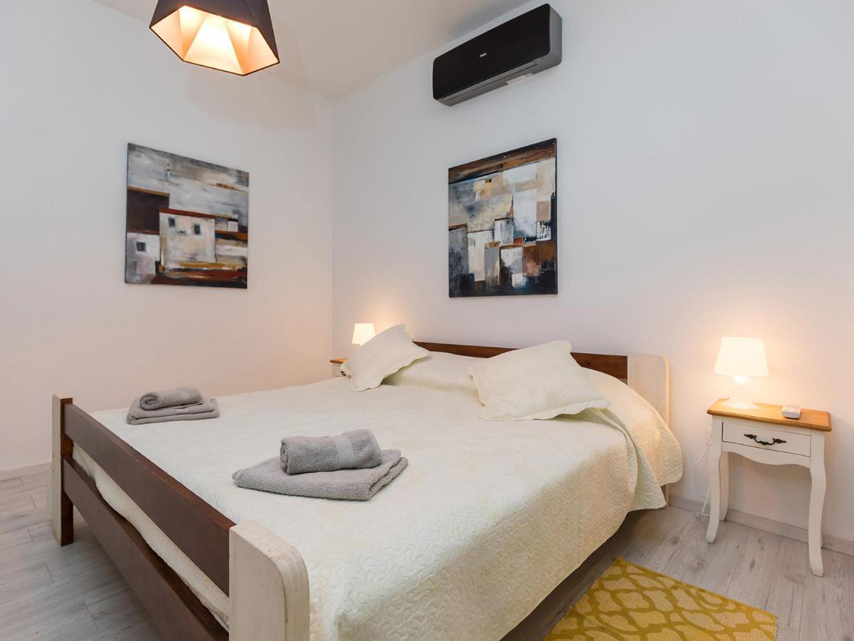 Design Apartment Novigrad Istria Buitenkant foto
